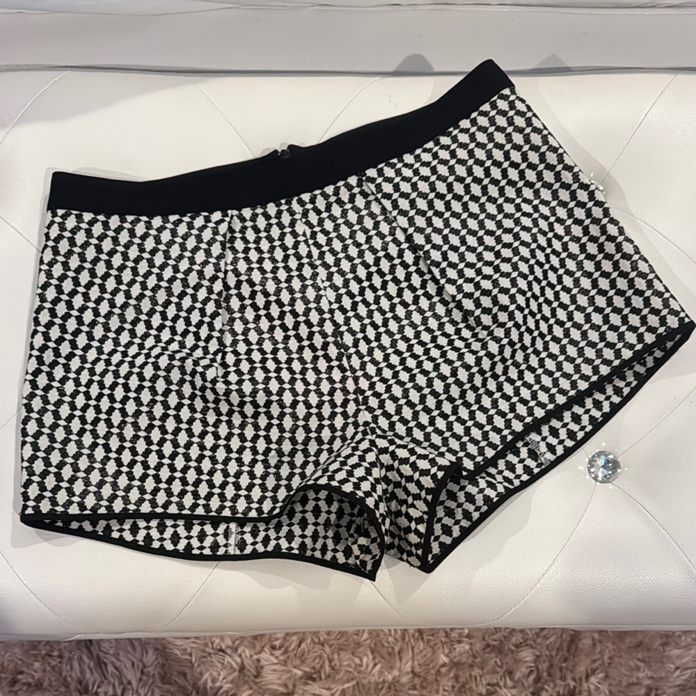 Black and White Patterned Women's Shorts